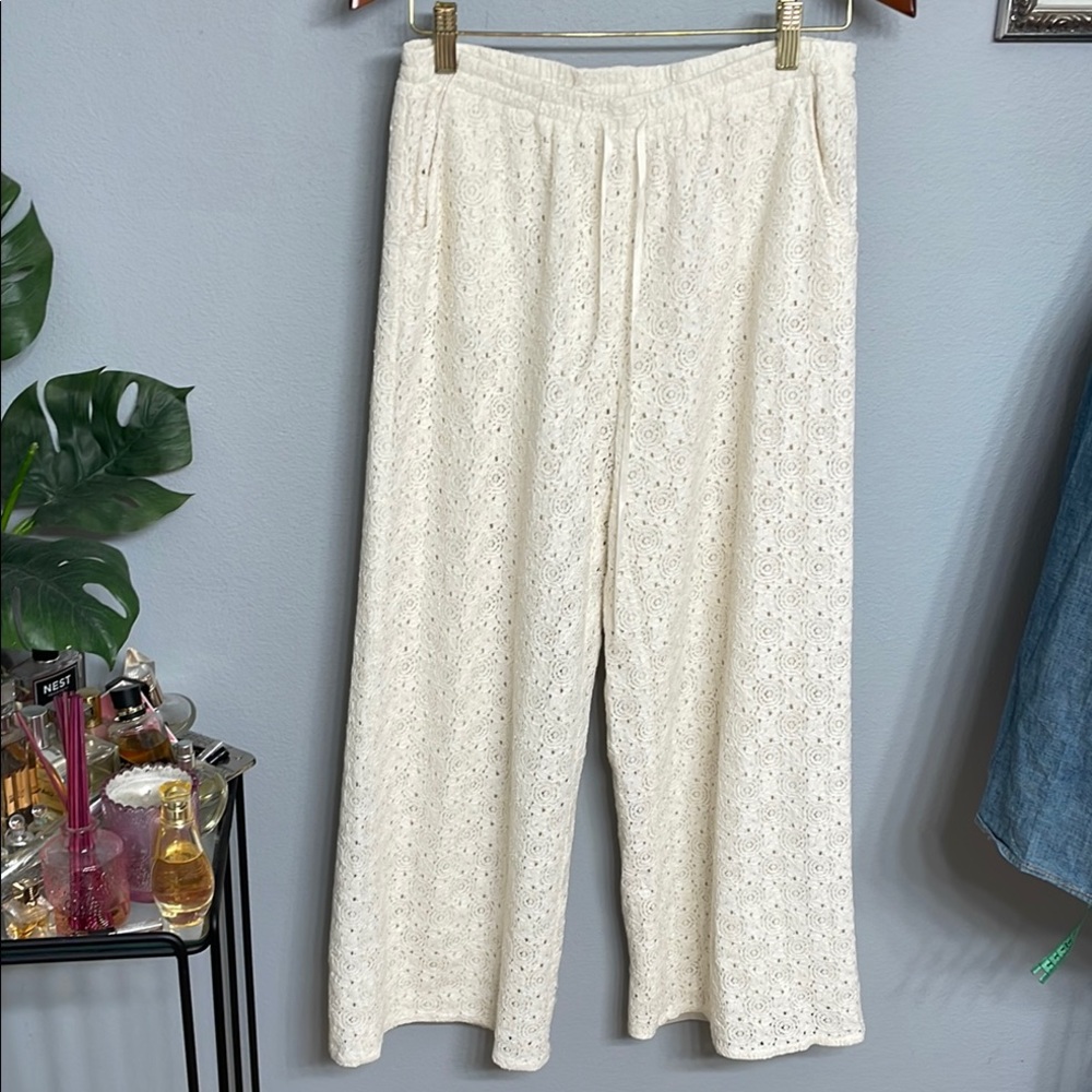 Hazelhaze wide leg cream lace eyelet pants , filly lined size M